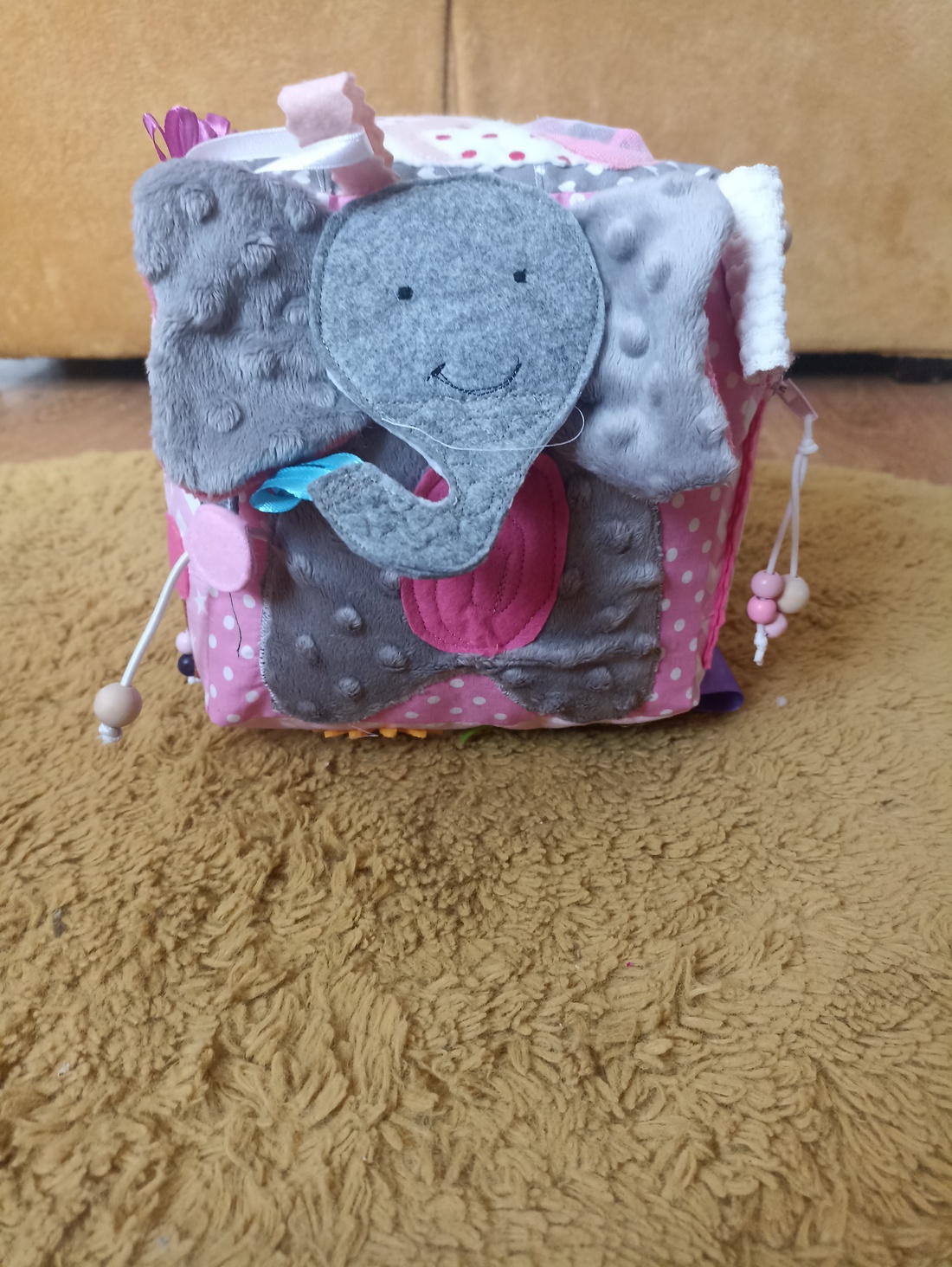 Cub moale pentru bebeluși, de la 0 luni, personalizabil, Alege culorile și exercițiile potrivite ție :) - jucării și echipamente pentru copii - jucării bebeluși - cub pentru copii - Artynos.ro