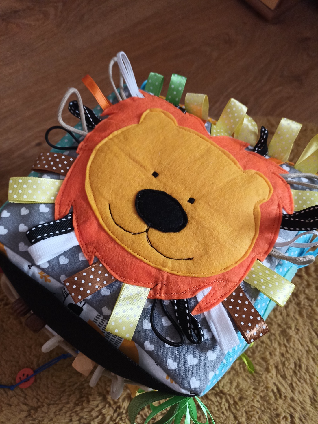 Cub moale pentru bebeluși, de la 0 luni, personalizabil, Alege culorile și exercițiile potrivite ție :) - jucării și echipamente pentru copii - jucării bebeluși - cub pentru copii - Artynos.ro