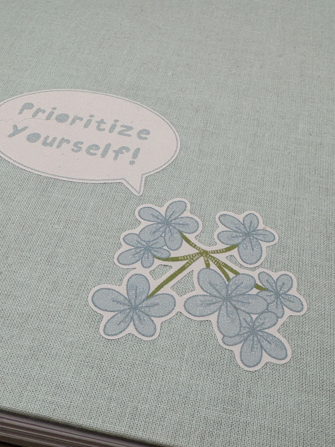 Agenda nedatata in limba engleza realizata manual cu flori - accessorii și unelte - carte, ziar - carte nouă - Artynos.ro