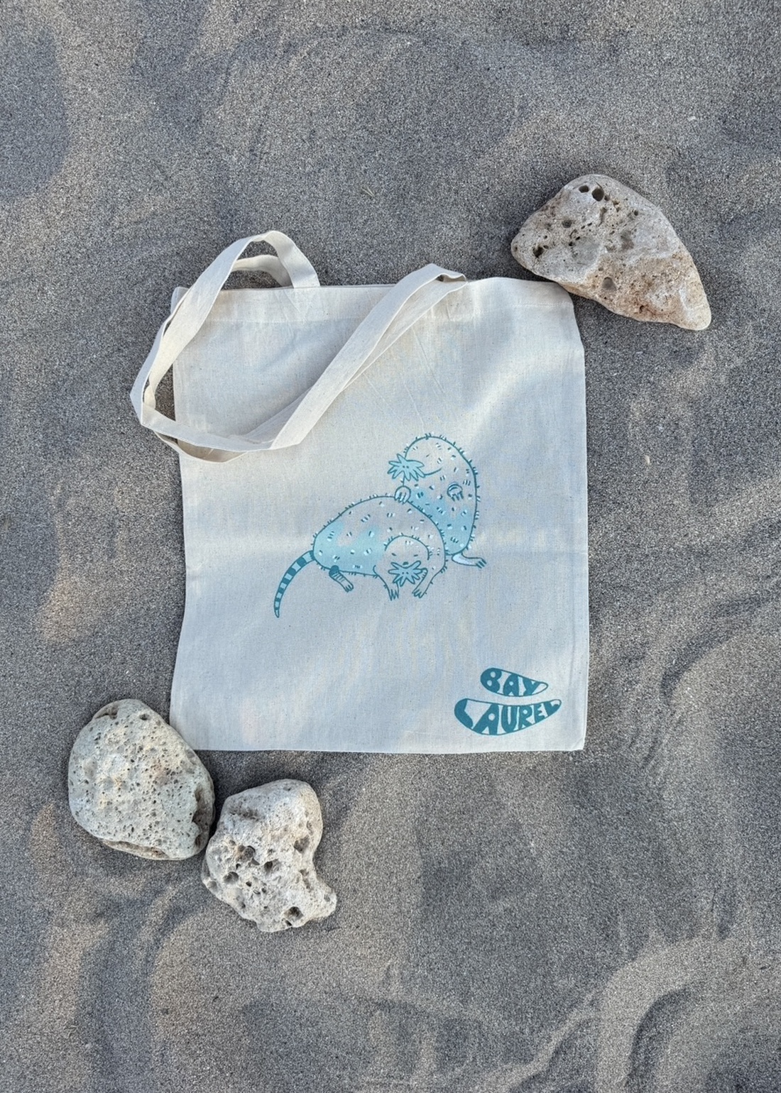 Geanta totebag cu cartita pictata manual - genți și portofele - geantă pentru cumpărături - totebaguri - Artynos.ro