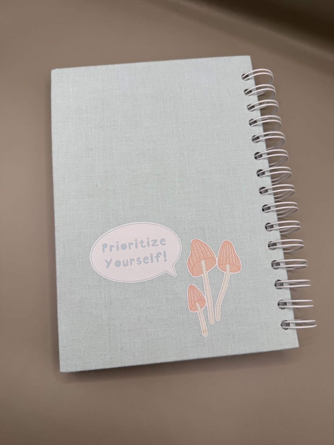 Agenda datata, in engleza pentru anul 2026 cu plante si flori - accessorii și unelte - carte, ziar - carte nouă - Artynos.ro