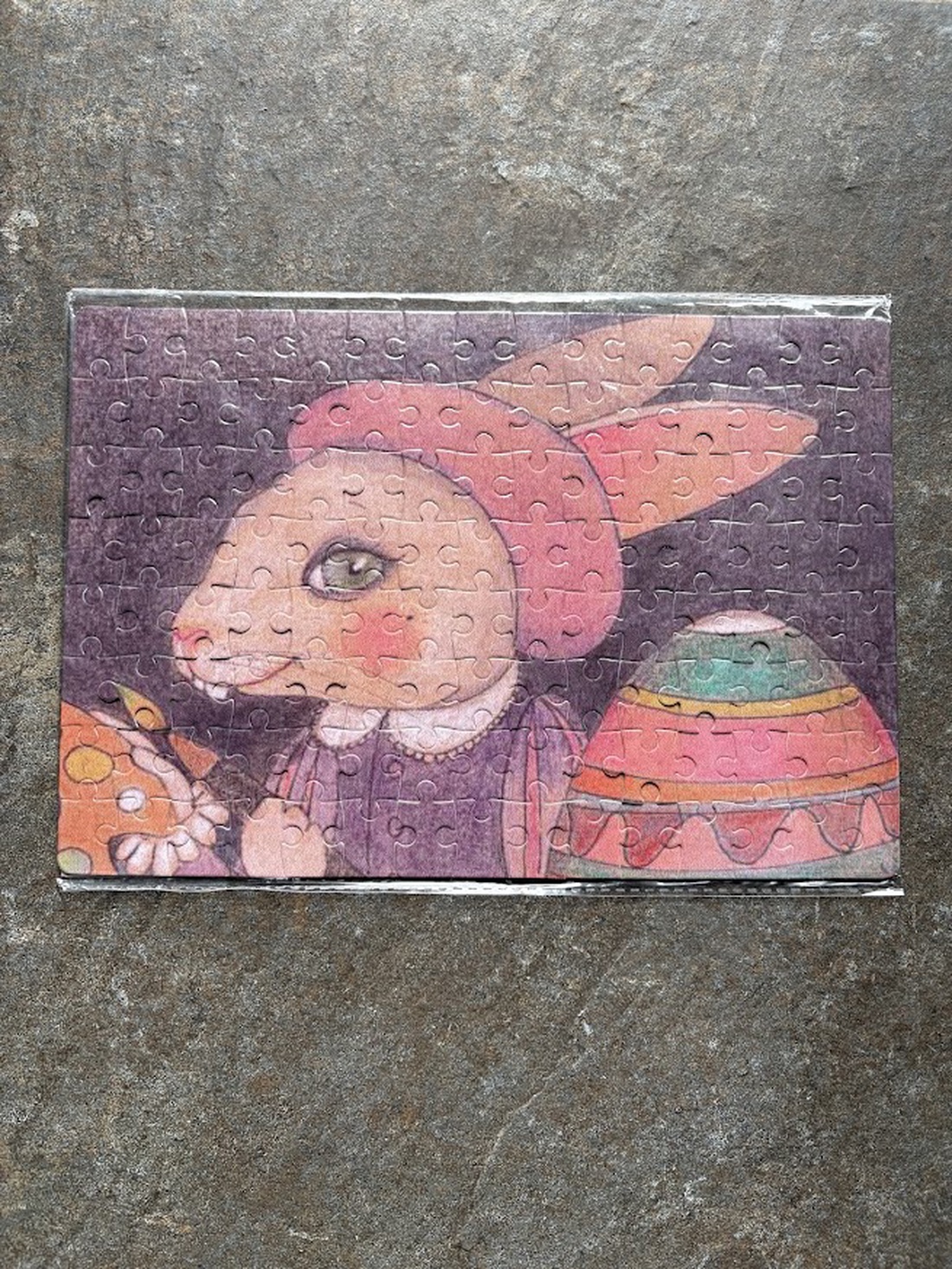 Puzzle magnet de frigider � Iepuraș de Paște cu ou încondeiat - casă & stil de viață - echipamente de bucătărie - decor de bucătărie - magneți de frigider - Artynos.ro