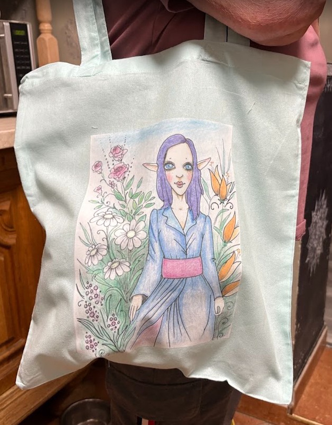 Sac din pânză verde deschis cu model de fată Ent - genți și portofele - geantă pentru cumpărături - totebaguri - Artynos.ro