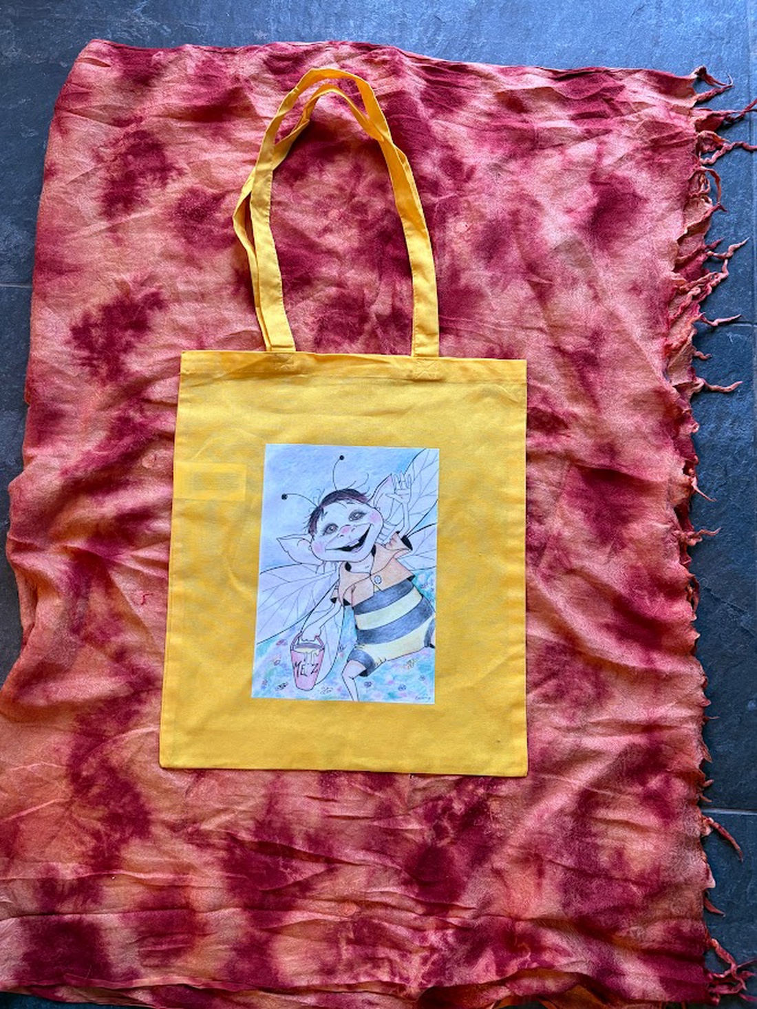 Sac din pânză galben cu model de albină - genți și portofele - geantă pentru cumpărături - totebaguri - Artynos.ro