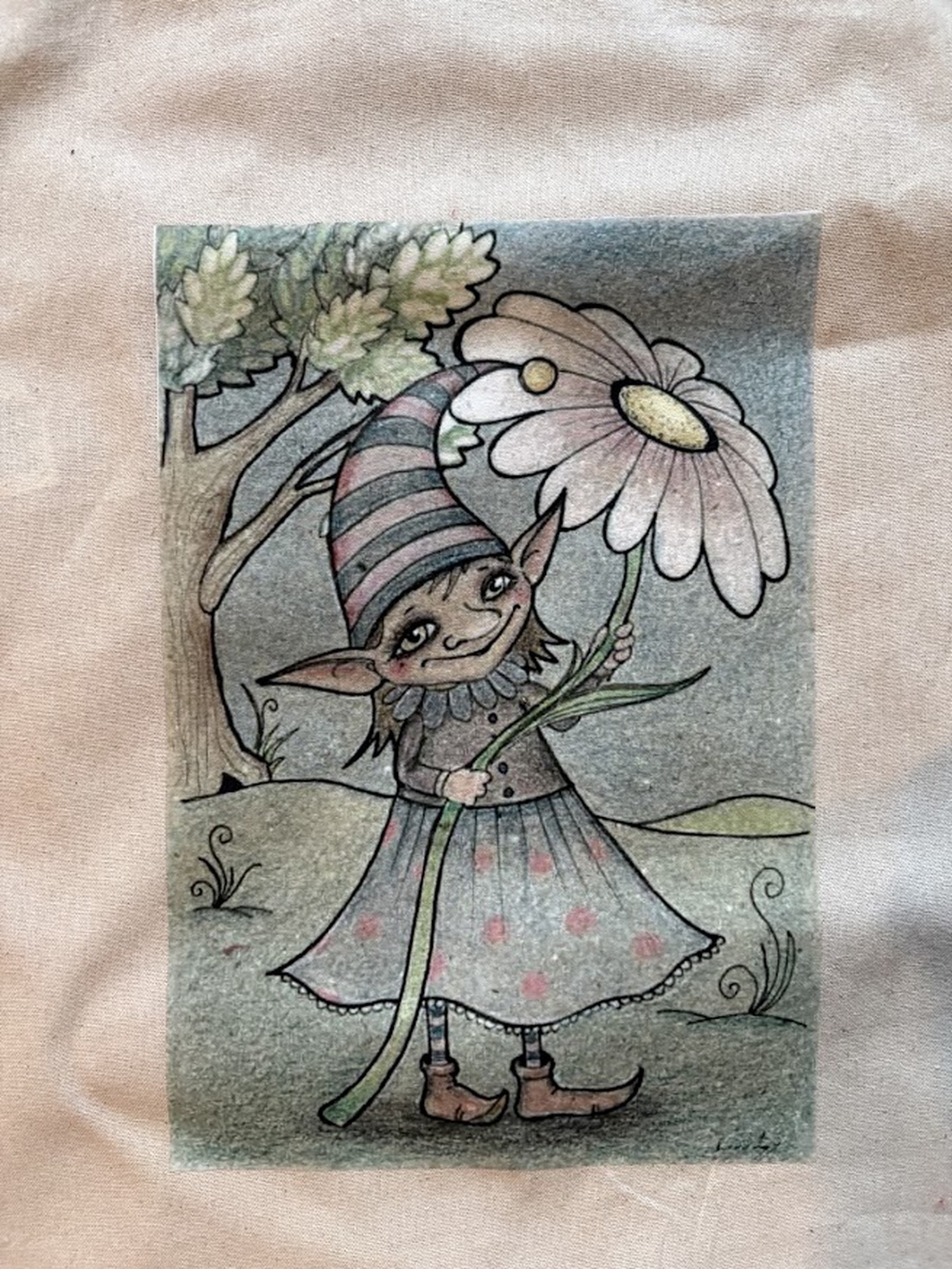 Sac din pânză natur cu model de fată gnom de primăvară - genți și portofele - geantă pentru cumpărături - totebaguri - Artynos.ro