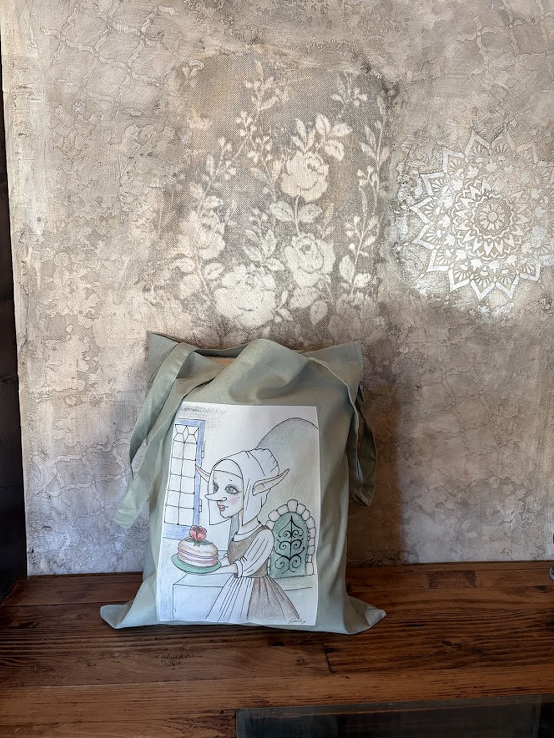 Sac din pânză kaki cu model de fată gnom din Țările de Jos - genți și portofele - geantă pentru cumpărături - totebaguri - Artynos.ro