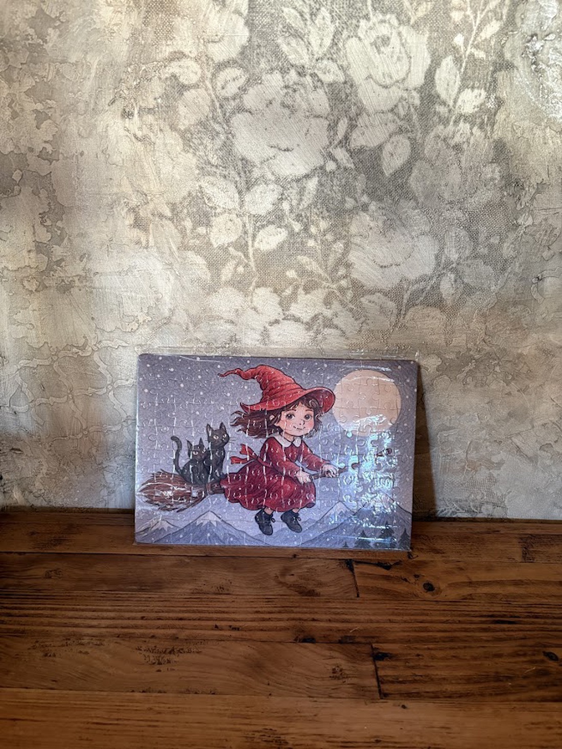 Puzzle magnet de frigider � Vrăjitoare mică zburătoare - casă & stil de viață - echipamente de bucătărie - decor de bucătărie - magneți de frigider - Artynos.ro