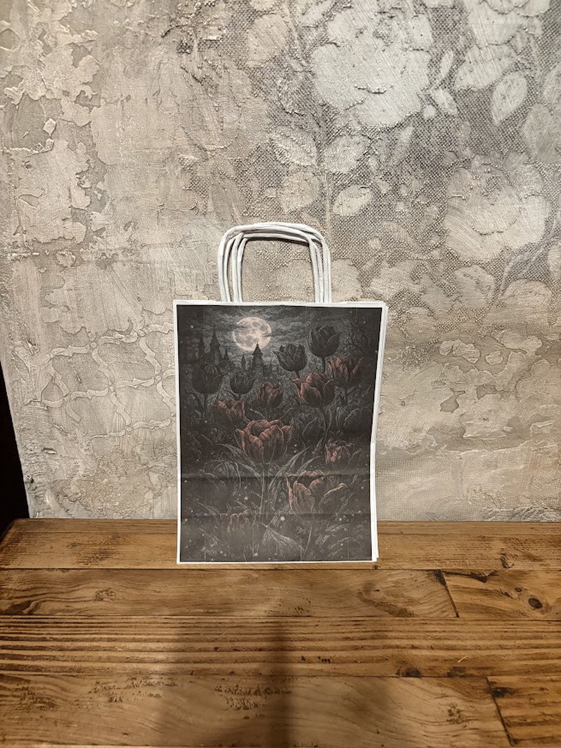 Punguță cadou � lalele gotice - accessorii și unelte - hârtie - hârtie decorativă - Artynos.ro