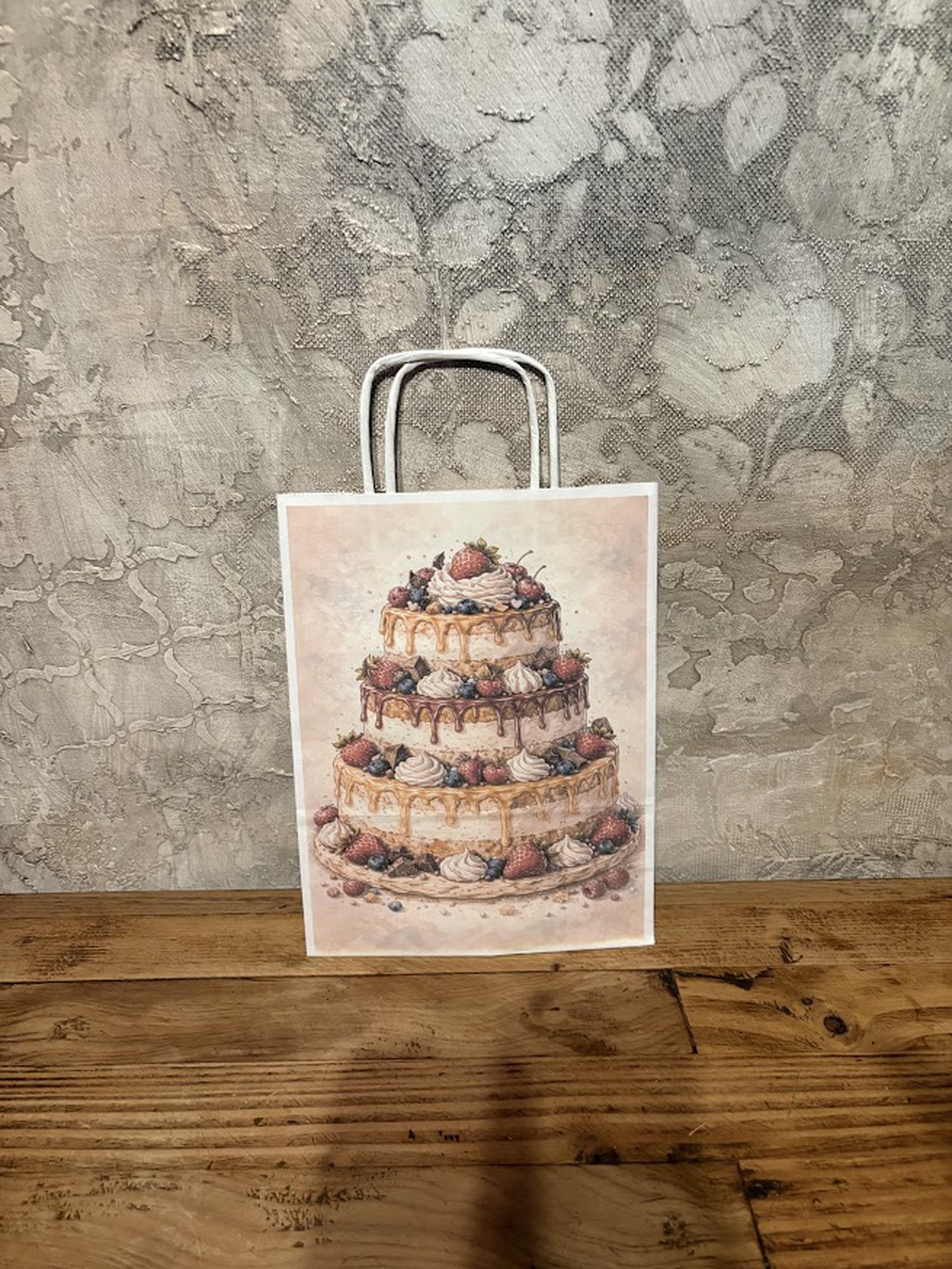 Punguță cadou � Tort fermecat - accessorii și unelte - hârtie - hârtie decorativă - Artynos.ro