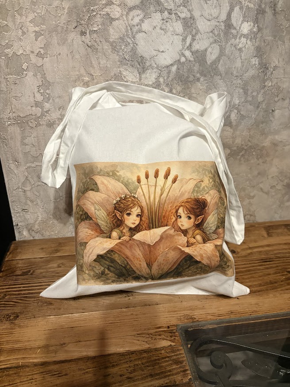 Geantă tote albă din pânză cu ilustrație mici zâne în floare � design fantasy digital - genți și portofele - geantă pentru cumpărături - totebaguri - Artynos.ro