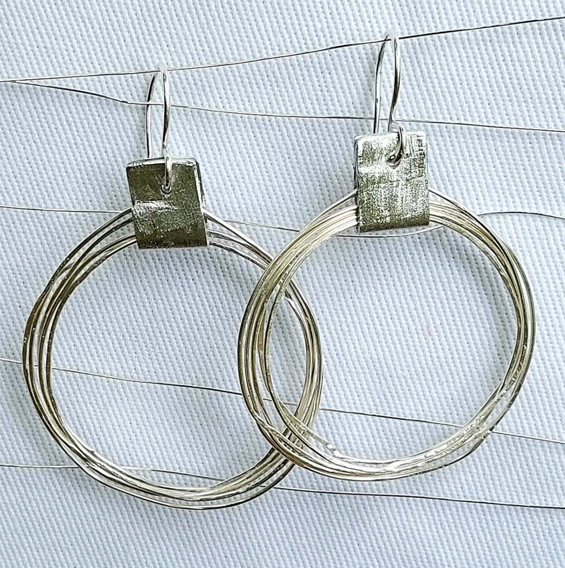 Cercei din aluminiu - bijuterii - cercei hoops - Artynos.ro Cercei din aluminiu - bijuterii - cercei hoops - Artynos.ro