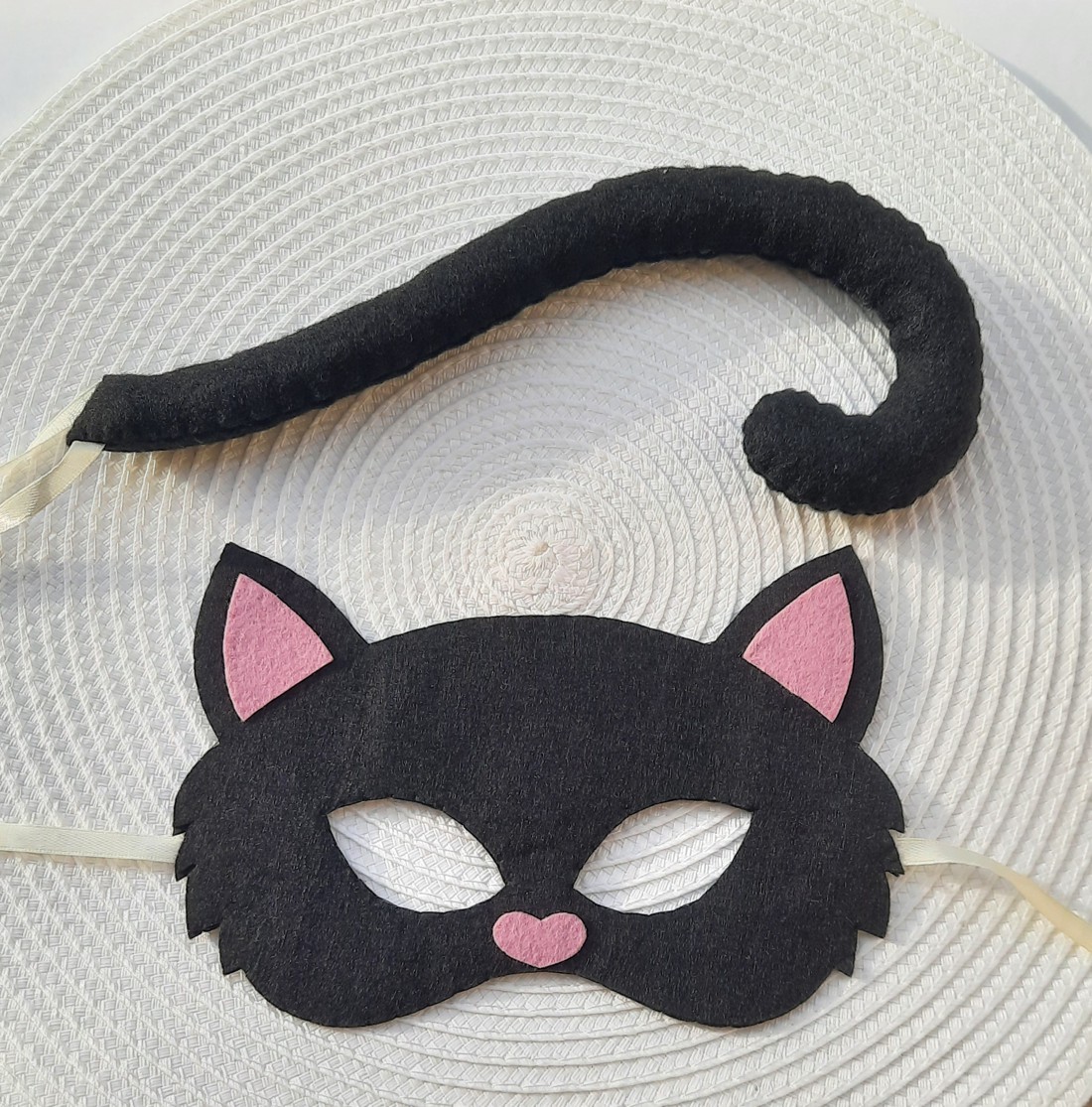 Costum de carnaval pentru pisici negre pentru fete - îmbrăcăminte și modă - costume și măști de carnaval - costume - Artynos.ro Costum de carnaval pentru pisici negre pentru fete - îmbrăcăminte și modă - costume și măști de carnaval - costume - Artynos.ro