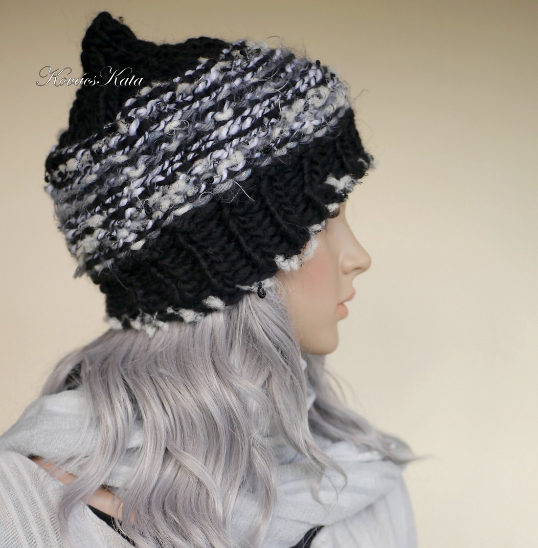 LUCA-SAPI / negru și alb - Șapcă boemă din lână tricotată manual - îmbrăcăminte și modă - eșarfe, pălării, fularuri - căciulă - Artynos.ro