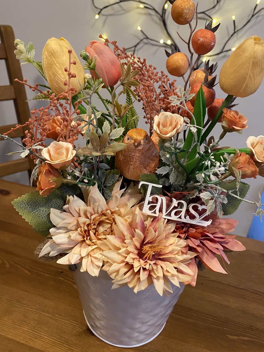 Decorațiuni florale de primăvară pentru masă  - casă & stil de viață - decorațiuni de casă - accesorii florale - flori în ghiveci - Artynos.ro