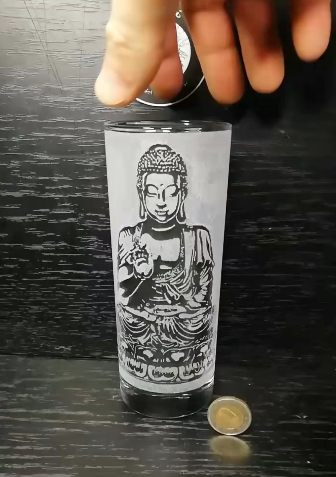 Pahar de sticlă cu model Buddha  -  - Artynos.ro
