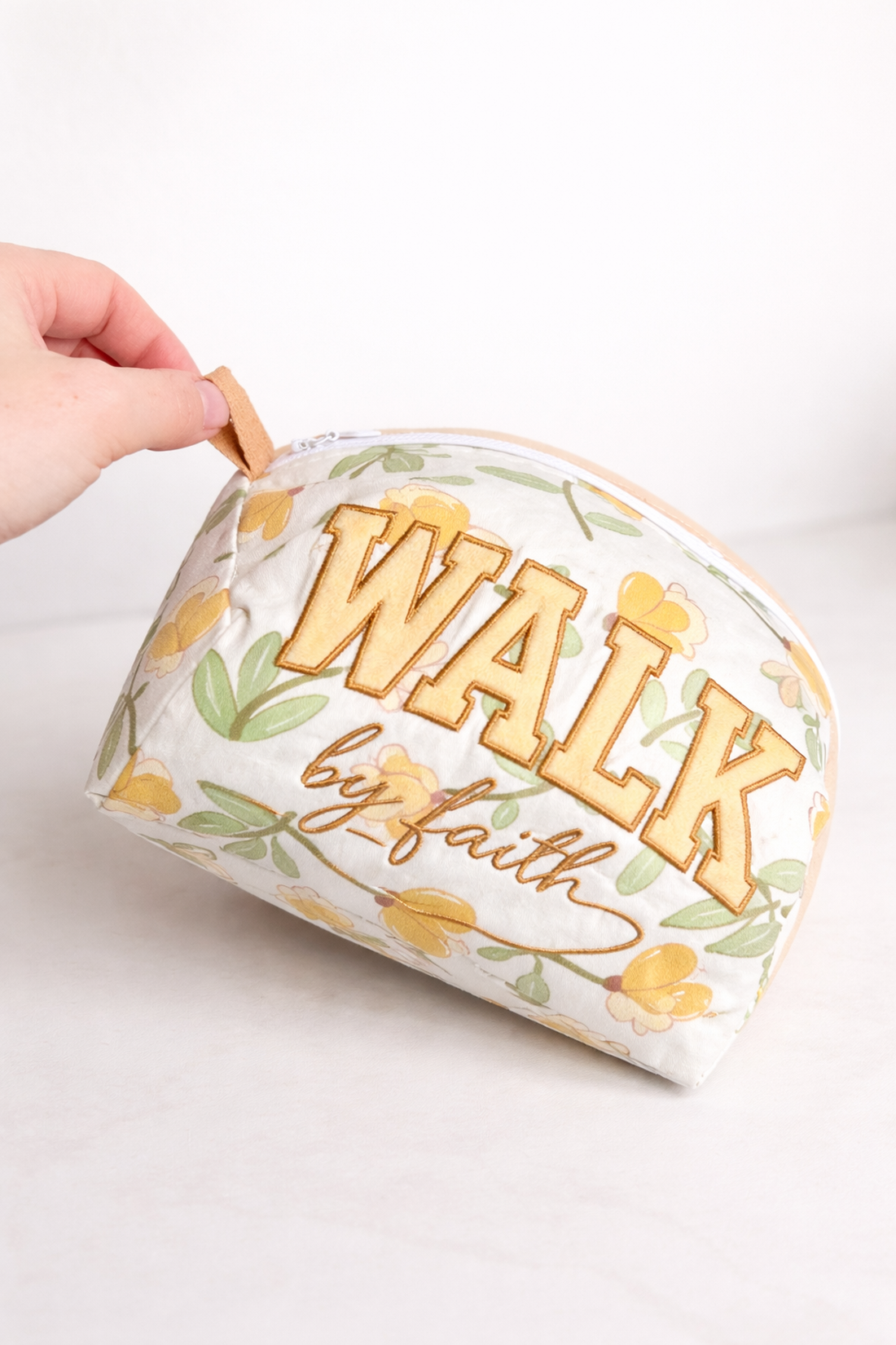 Gentuță de cosmetice cu broderie creștin - genți și portofele - genți de mână și umăr - geantă casual - Artynos.ro