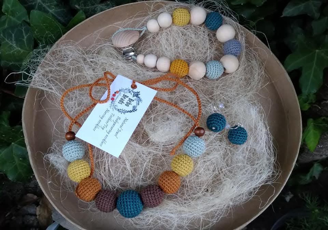 Colier din margele crosetate - bijuterii - coliere - coliere din mărgele - Artynos.ro