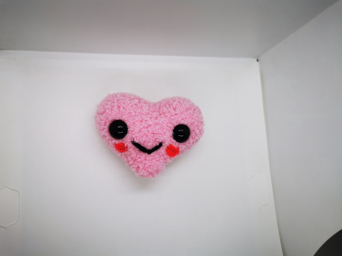 Breloc Inimioara pufoasa  - accessorii și unelte - unelte, instrumente - accesorii - Artynos.ro