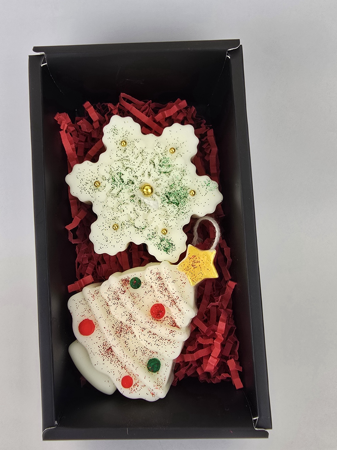 Pachet de Sărbători Handmade  Fulg de Nea  Brăduț Pictate Manual - crăciun - decorațiuni de crăciun de casă - lumânări parfumate de crăciun - Artynos.ro