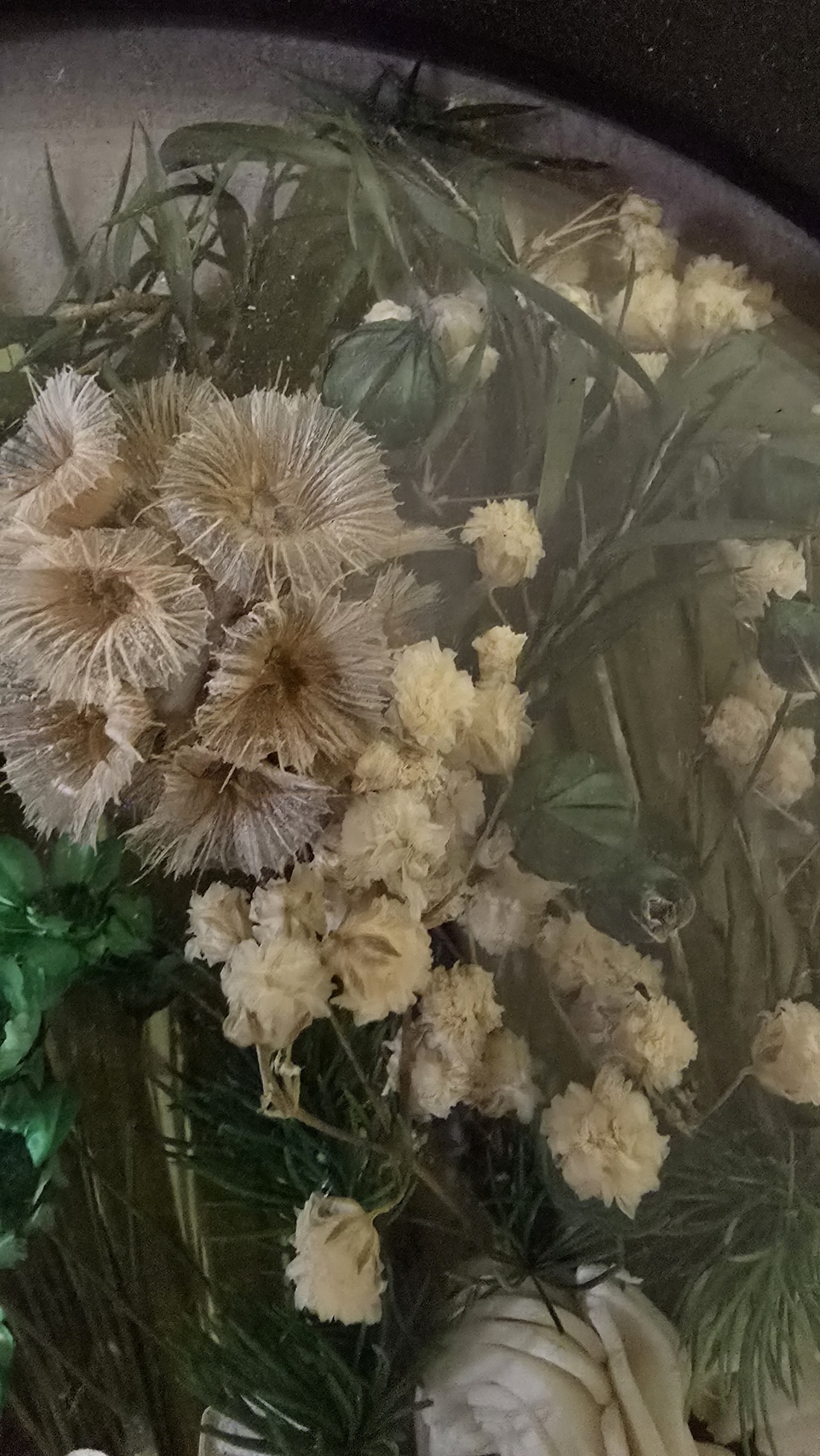 Tablou rotund realizat manual cu flori naturale criogenate - casă & stil de viață - decorațiuni de casă - decorațiuni de pereți - decorațiuni cu licheni - Artynos.ro