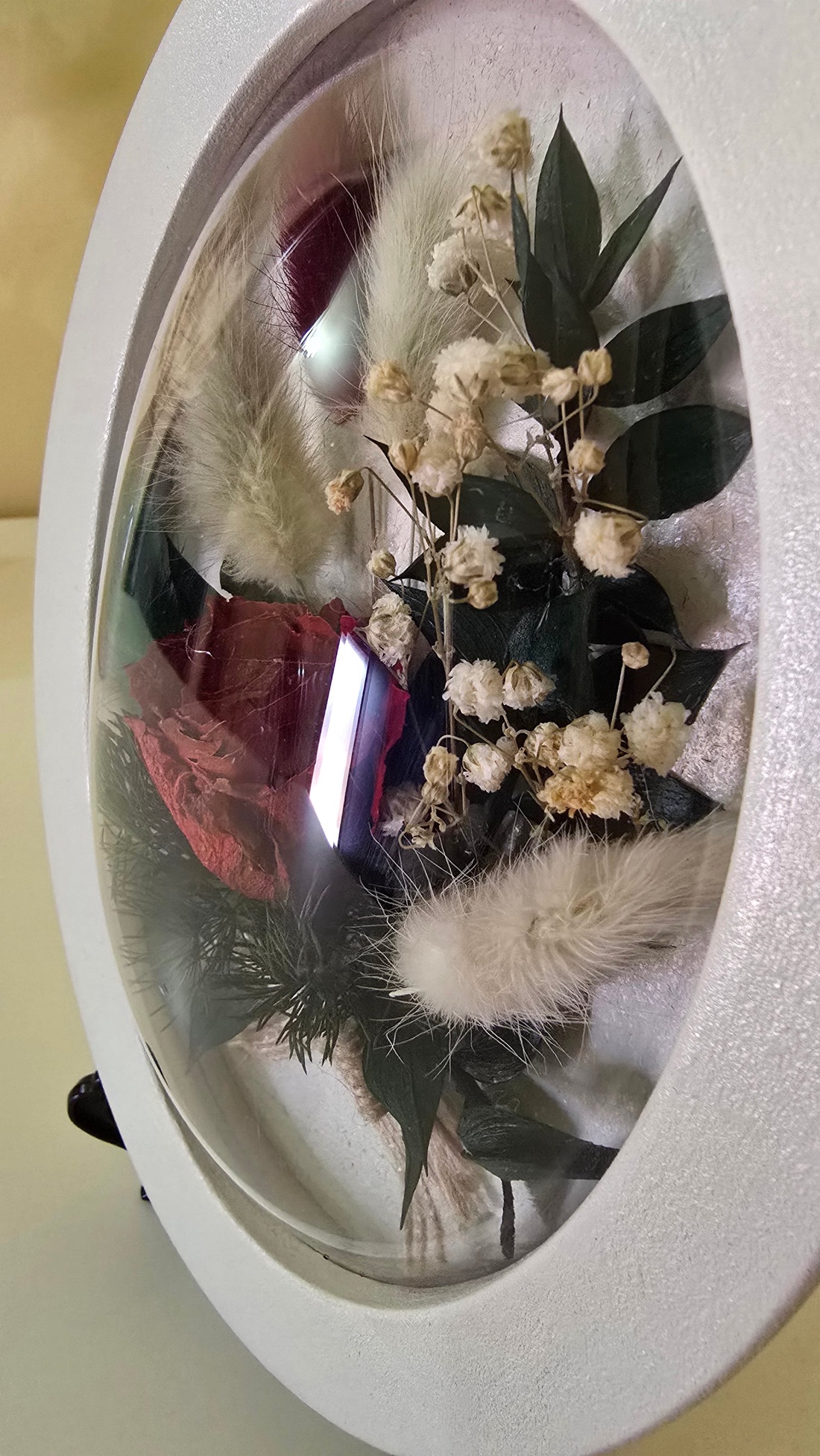 Tablou oval cu flori naturale conservate � eleganță în detalii - casă & stil de viață - decorațiuni de casă - decorațiuni de pereți - decorațiuni cu licheni - Artynos.ro