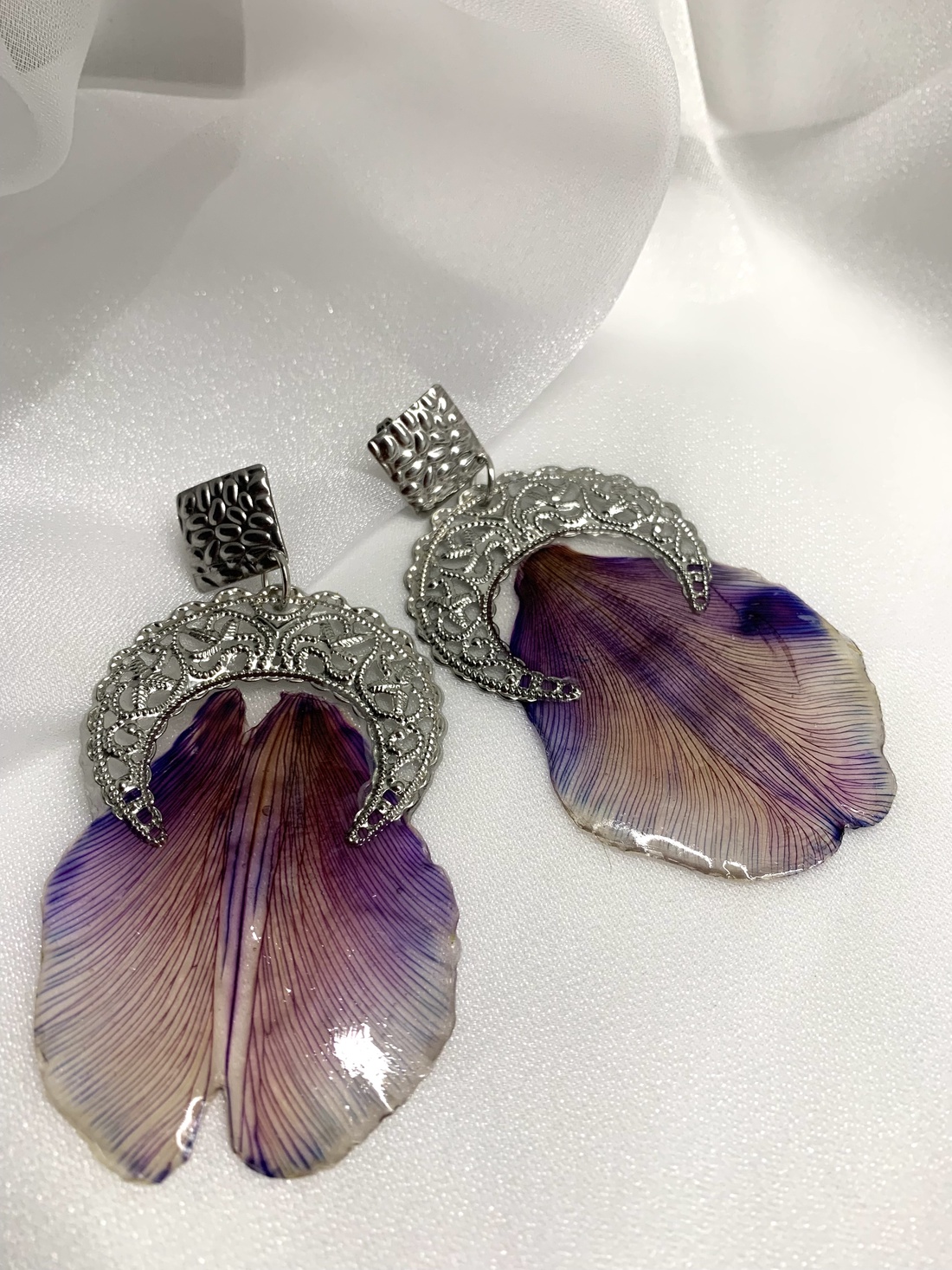 cercei handmade unicat din rasina si flori naturale 00778 - bijuterii - cercei - cercei agățați - Artynos.ro cercei handmade unicat din rasina si flori naturale 00778 - bijuterii - cercei - cercei agățați - Artynos.ro