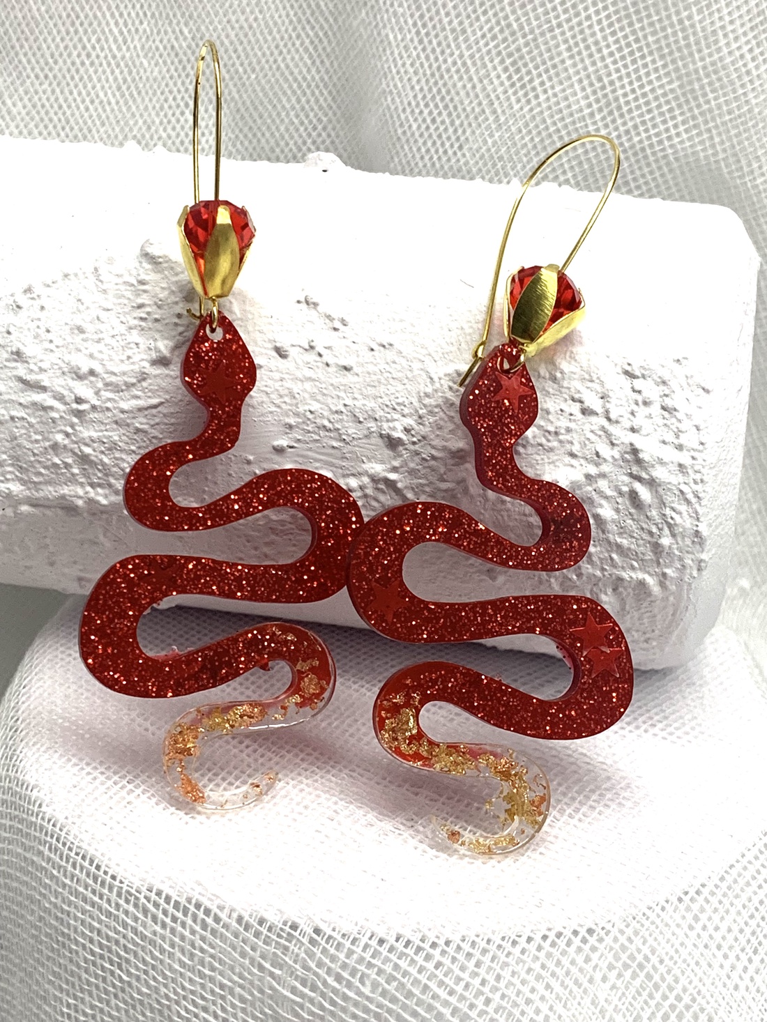 Cercei handmade unicat -din rașina - bijuterii - cercei - cercei agățați - Artynos.ro