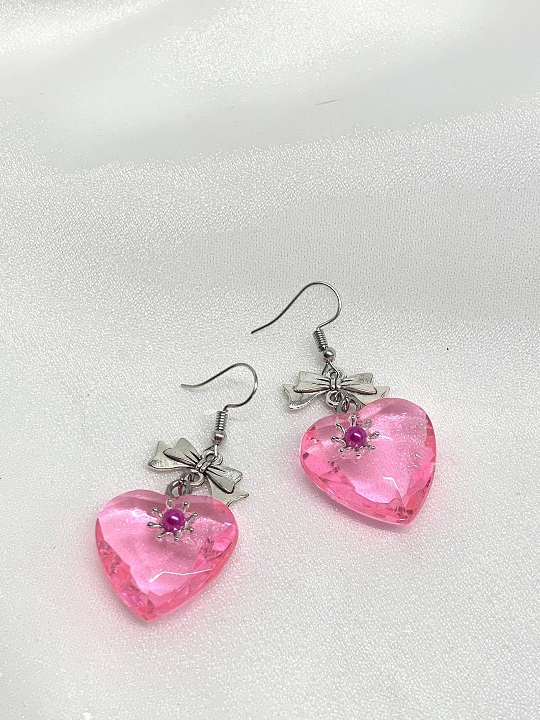 Cercei handmade unicat din rasina - bijuterii - cercei - cercei agățați - Artynos.ro Cercei handmade unicat din rasina - bijuterii - cercei - cercei agățați - Artynos.ro