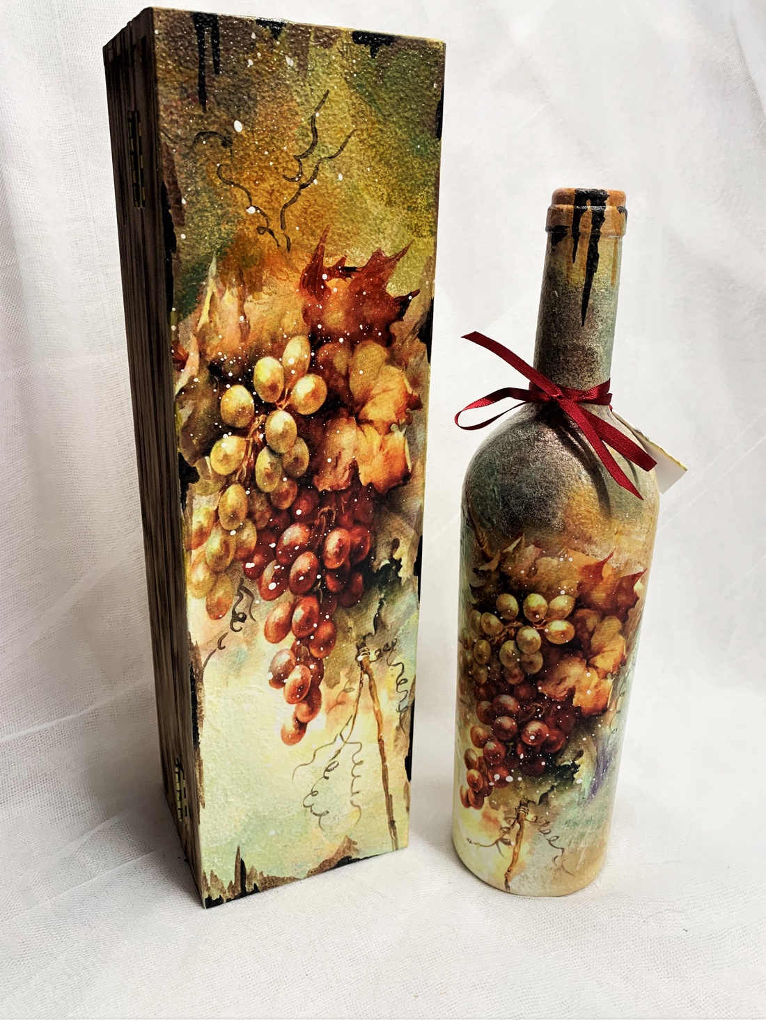 Set cadou-Cutie lemn +sticla de vin - casă & stil de viață - set de cadou - Artynos.ro Set cadou-Cutie lemn +sticla de vin - casă & stil de viață - set de cadou - Artynos.ro