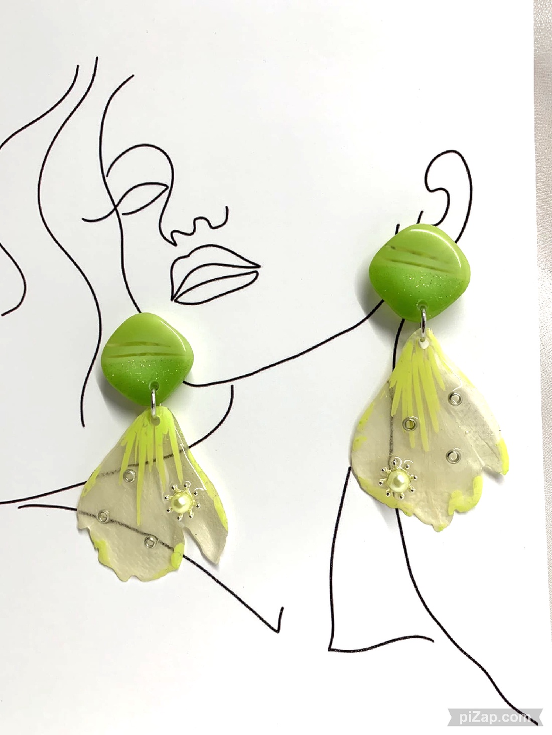 cercei handmade unicat din rasina si flori naturale 00083 - bijuterii - cercei - cercei drop - Artynos.ro