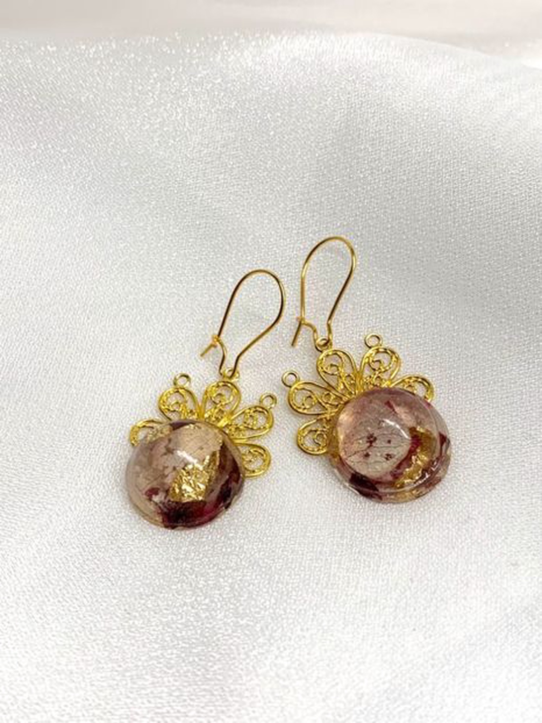 cercei handmade unicat din rasina si flori naturale 00172 - - Artynos.ro cercei handmade unicat din rasina si flori naturale 00172 - - Artynos.ro