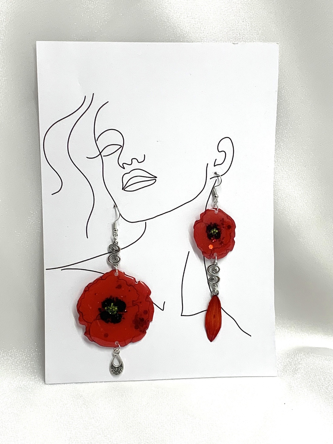 cercei handmade unicat din rășină si flori naturale 00510 - - Artynos.ro cercei handmade unicat din rășină si flori naturale 00510 - - Artynos.ro