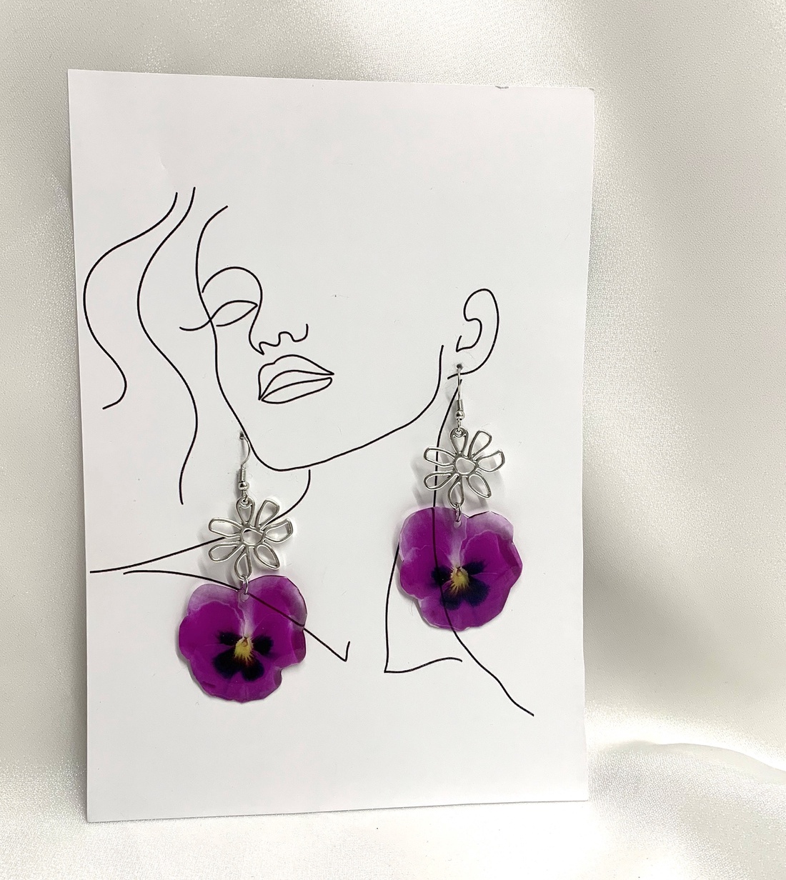 cercei handmade unicat din rășină 00514 - - Artynos.ro cercei handmade unicat din rășină 00514 - - Artynos.ro