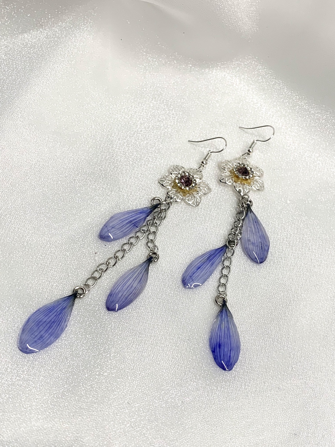 cercei handmade unicat din rasina si flori naturale 00582 - - Artynos.ro cercei handmade unicat din rasina si flori naturale 00582 - - Artynos.ro