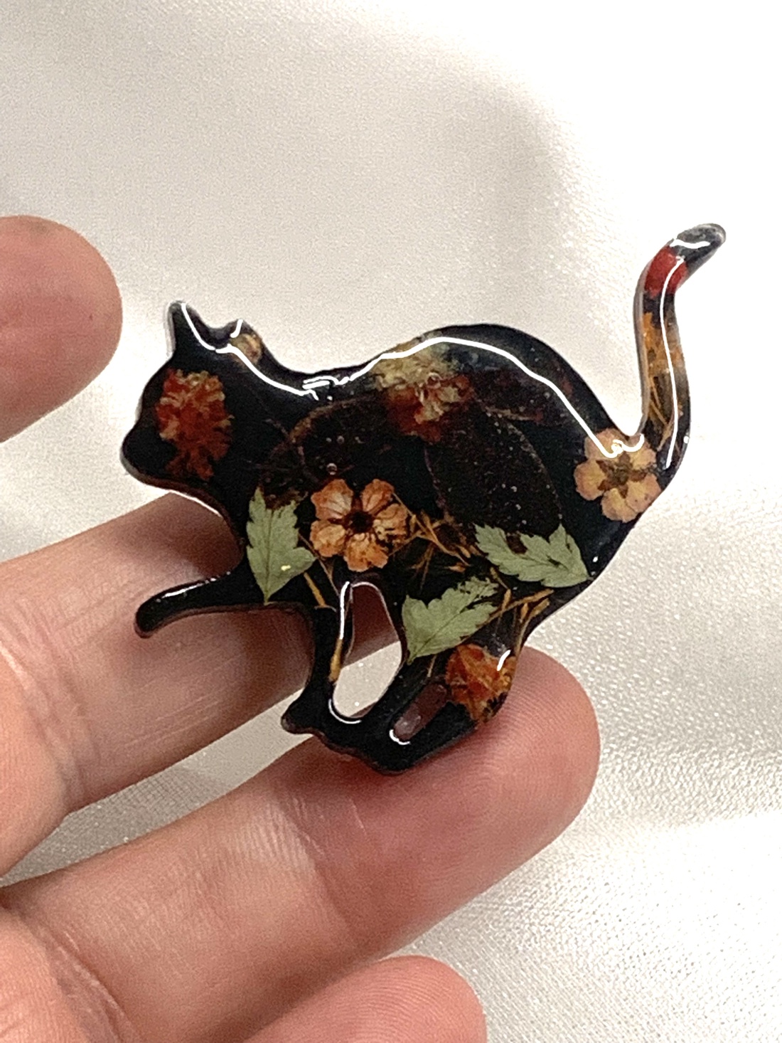 Broșă handmade unicat - din rasina 00587 -  - Artynos.ro
