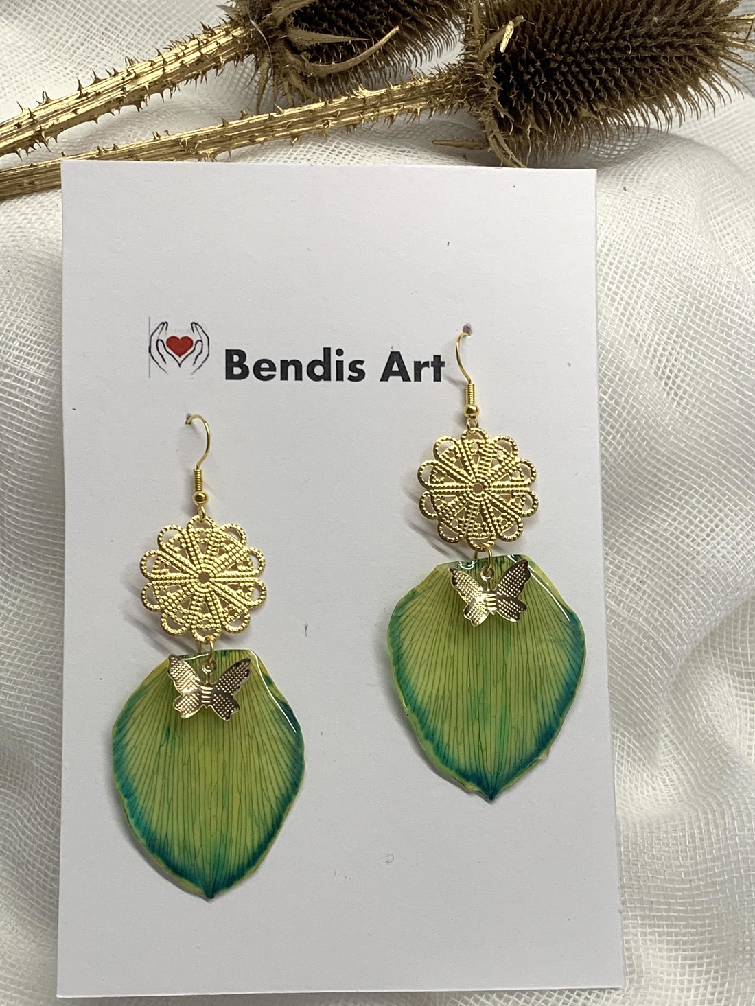 cercei handmade unicat din rasina si flori naturale 00424 - bijuterii - cercei - cercei drop - Artynos.ro cercei handmade unicat din rasina si flori naturale 00424 - bijuterii - cercei - cercei drop - Artynos.ro