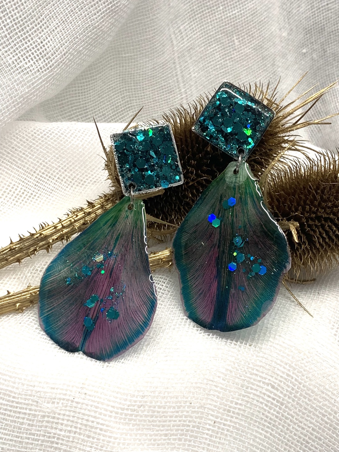 cercei handmade unicat din rasina si flori naturale 00122 - bijuterii - cercei - cercei drop - Artynos.ro cercei handmade unicat din rasina si flori naturale 00122 - bijuterii - cercei - cercei drop - Artynos.ro