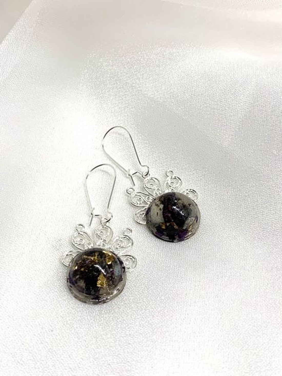 cercei handmade unicat din rasina si flori naturale 00617 - - Artynos.ro cercei handmade unicat din rasina si flori naturale 00617 - - Artynos.ro