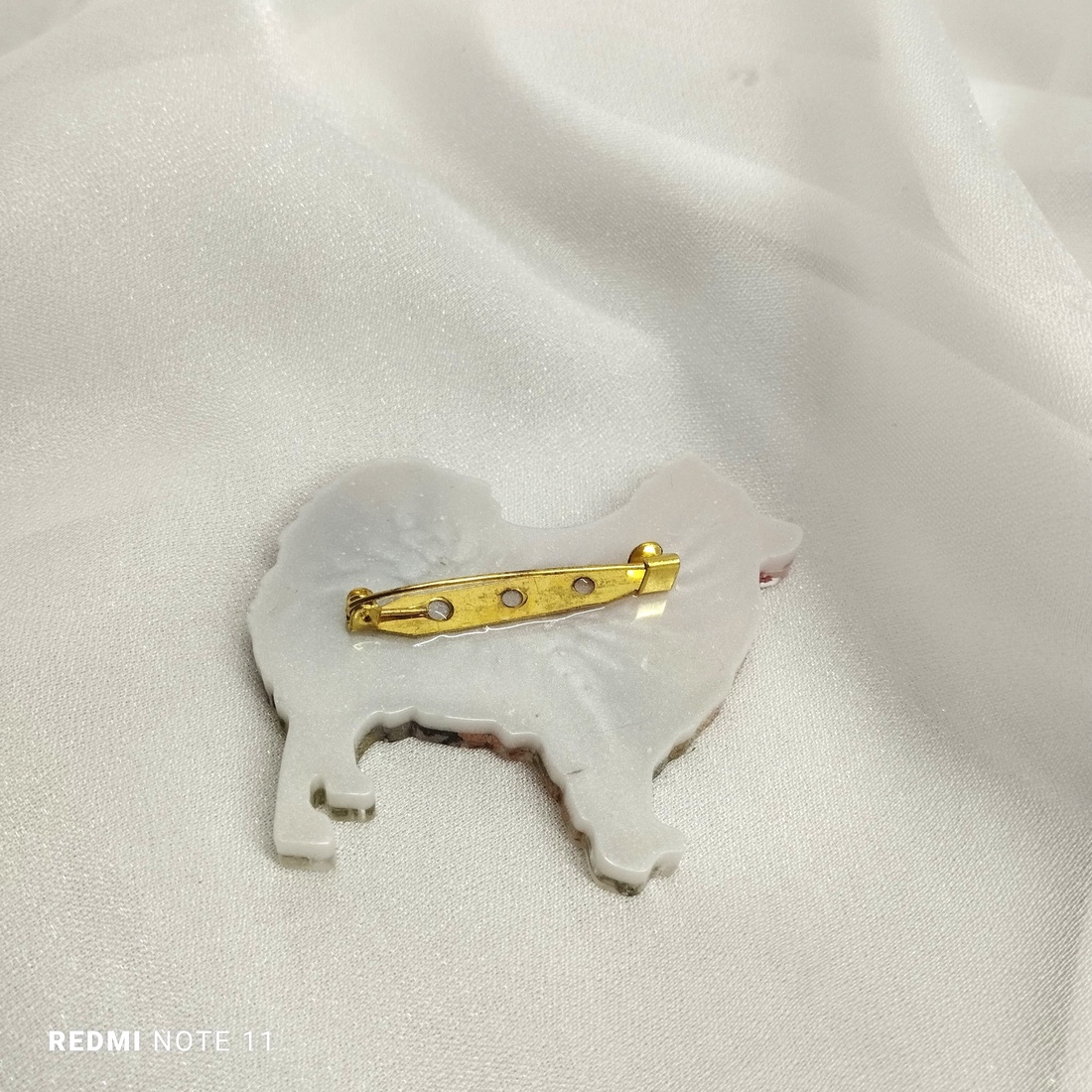 Broșă handmade unicat - din rasina 00695 - bijuterii - broșă, insigne - insigne - Artynos.ro