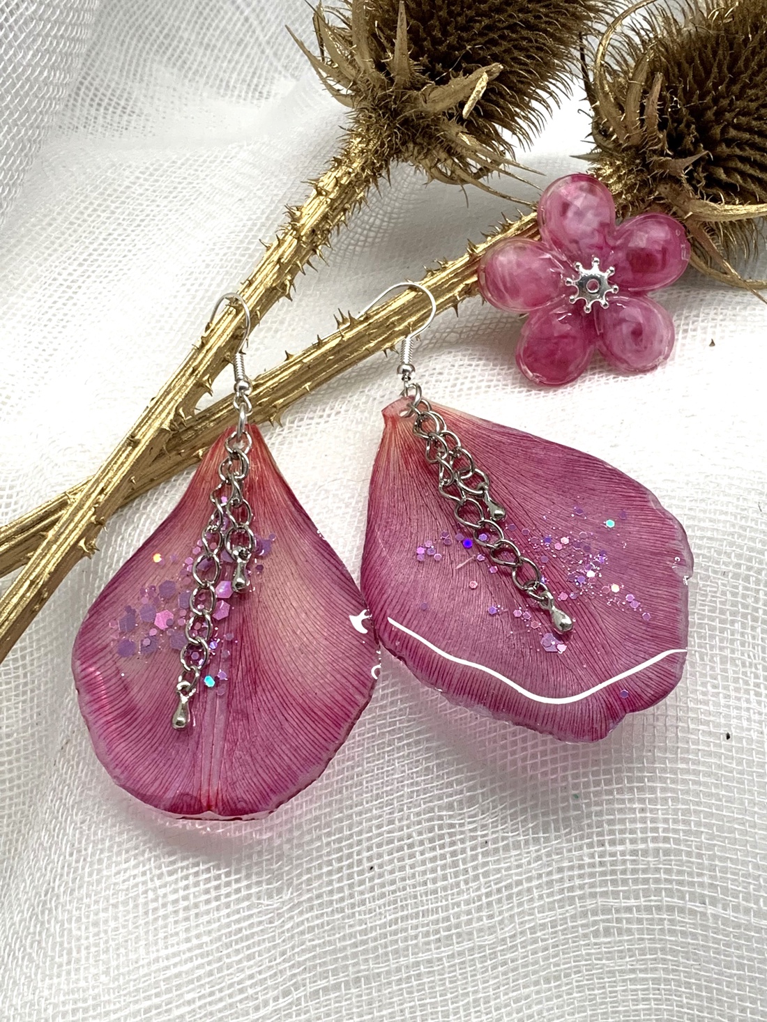 Set bijuterii handmade unicat din rasina si flori naturale 00705 - - Artynos.ro Set bijuterii handmade unicat din rasina si flori naturale 00705 - - Artynos.ro