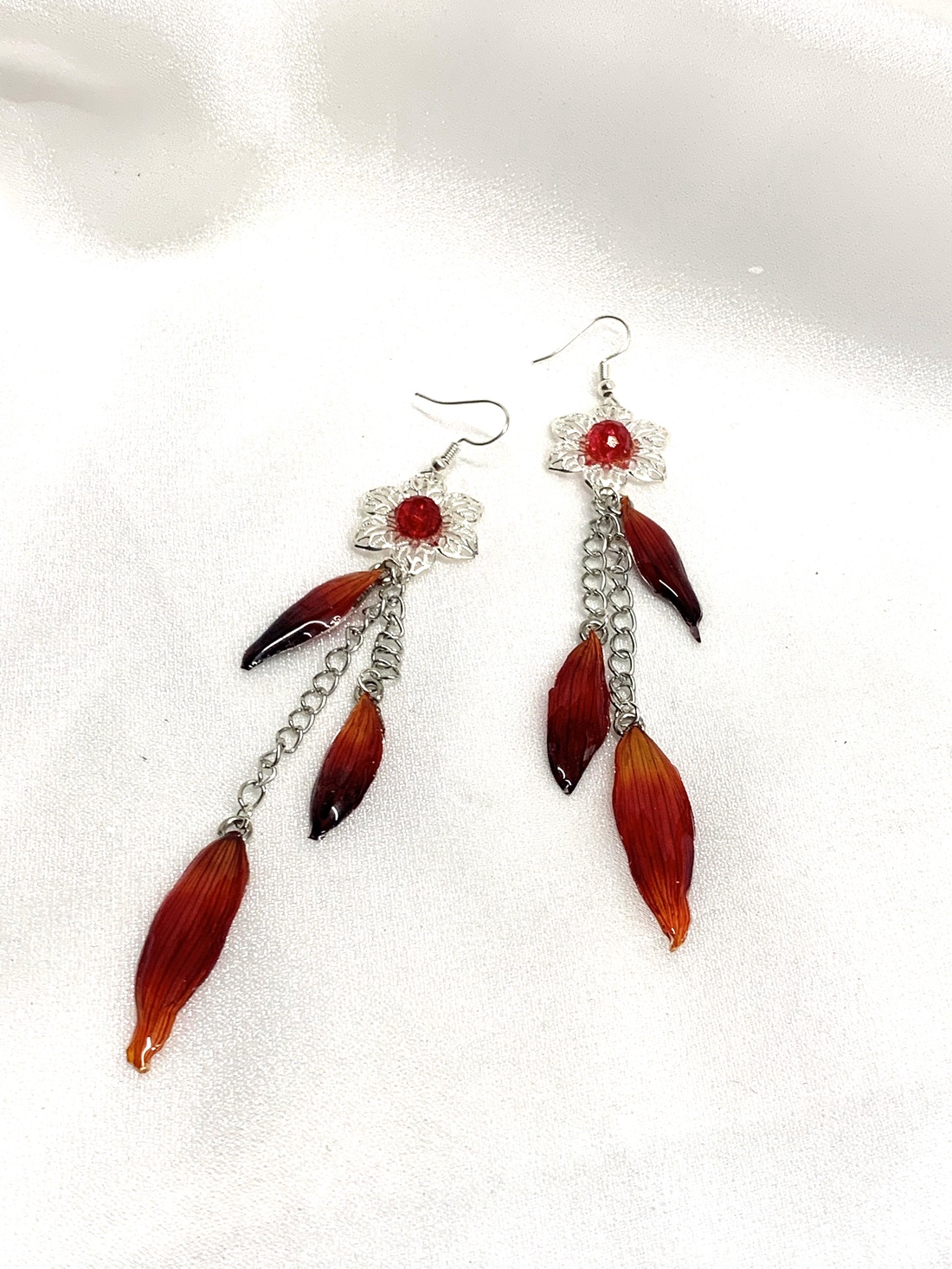 cercei handmade unicat din rasina si flori naturale 00730 - - Artynos.ro cercei handmade unicat din rasina si flori naturale 00730 - - Artynos.ro