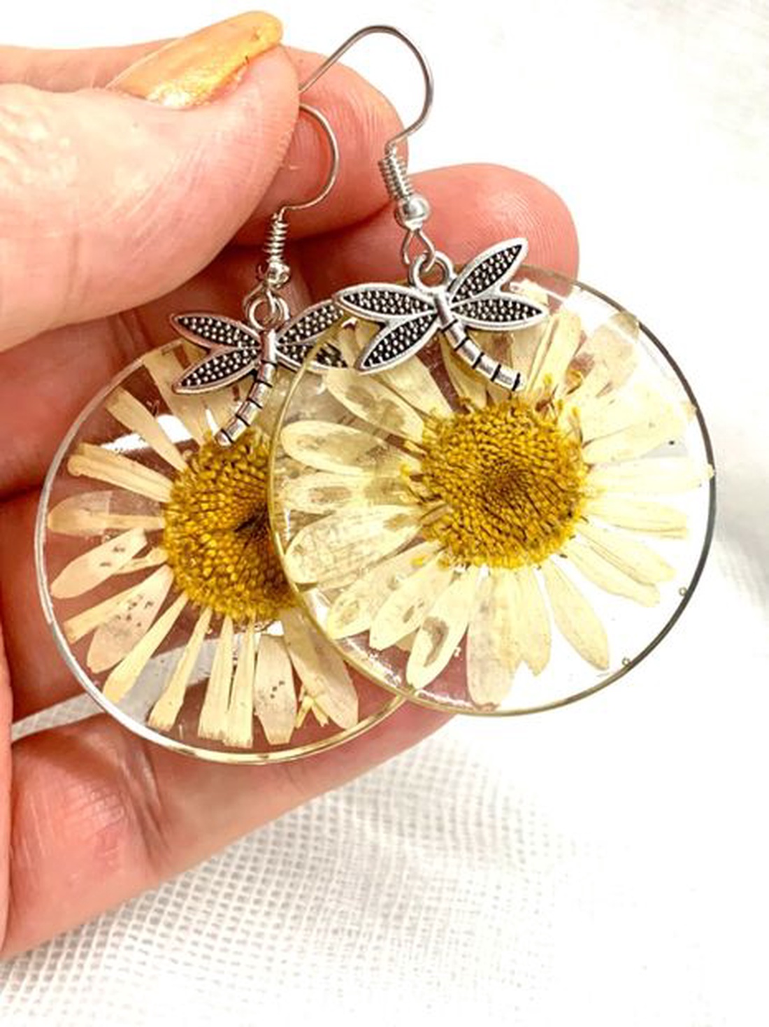 Set Bijuterii handmade unicat din rasina si flori naturale 00744 - - Artynos.ro Set Bijuterii handmade unicat din rasina si flori naturale 00744 - - Artynos.ro