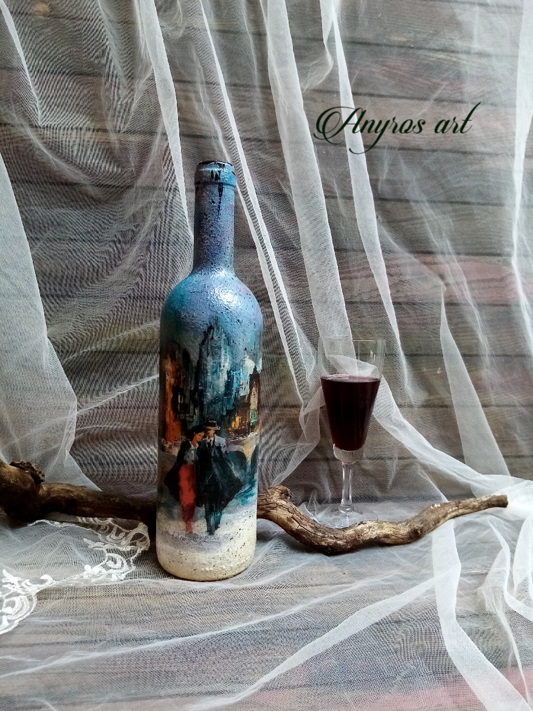 Set cadou Cutie + sticla de vin 00745 - - Artynos.ro Set cadou Cutie + sticla de vin 00745 - - Artynos.ro