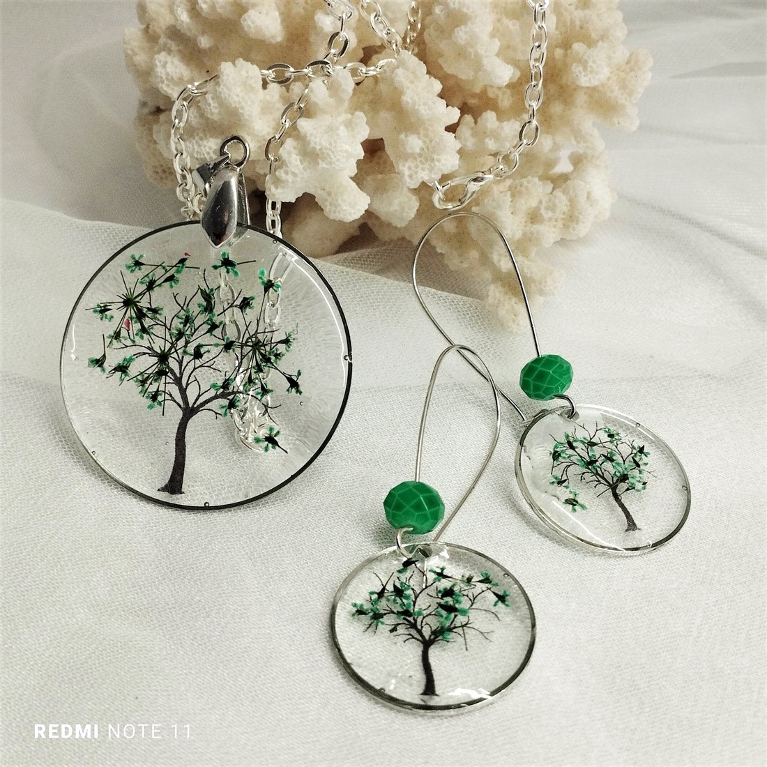 Set bijuterii handmade unicat din rasina si flori naturale 00783 - - Artynos.ro Set bijuterii handmade unicat din rasina si flori naturale 00783 - - Artynos.ro