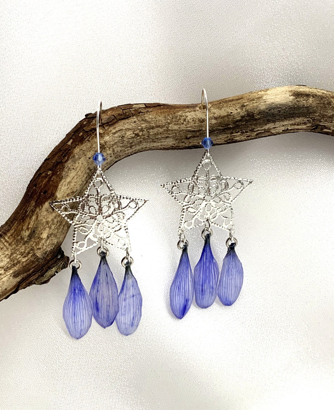 cercei handmade unicat din rasina si flori naturale 00825 -  - Artynos.ro