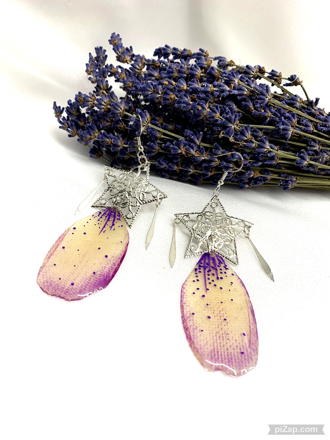 cercei handmade unicat din rasina si flori naturale 00845 -  - Artynos.ro