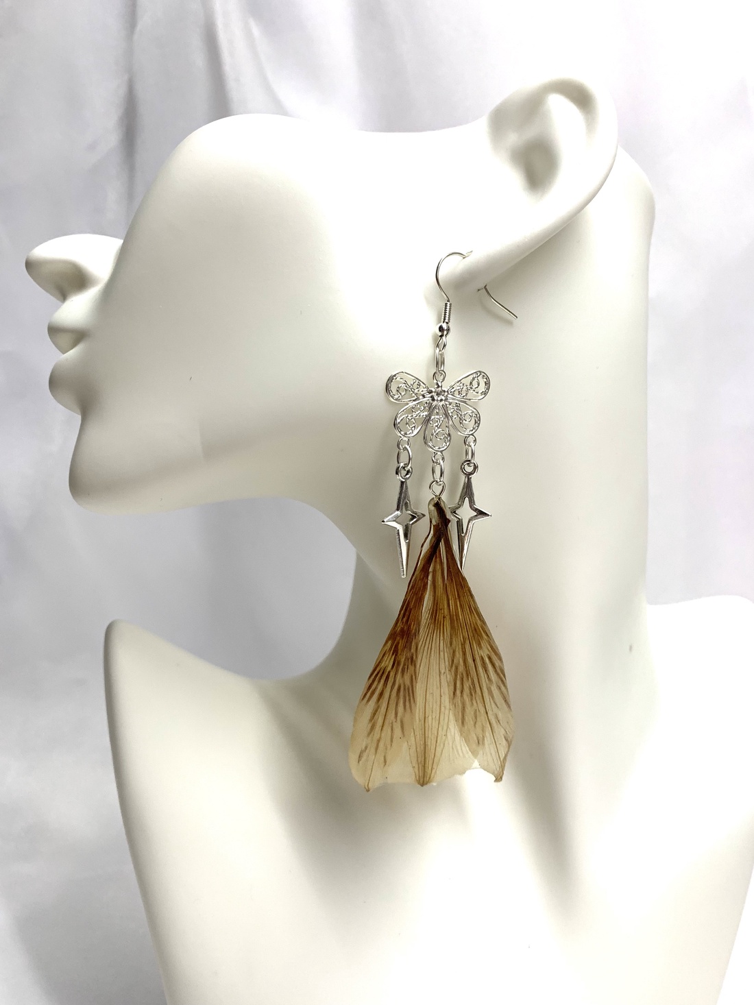 cercei handmade unicat din rasina si flori natural 00847 -  - Artynos.ro