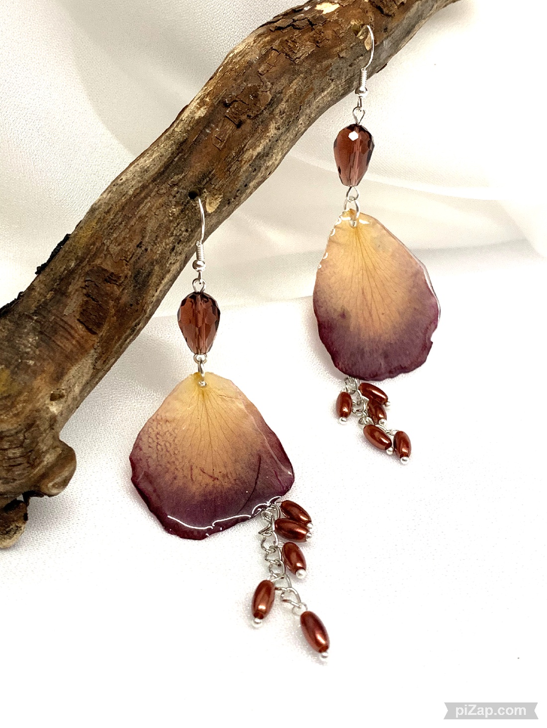 cercei handmade unicat din rasina si flori natural 00848 -  - Artynos.ro