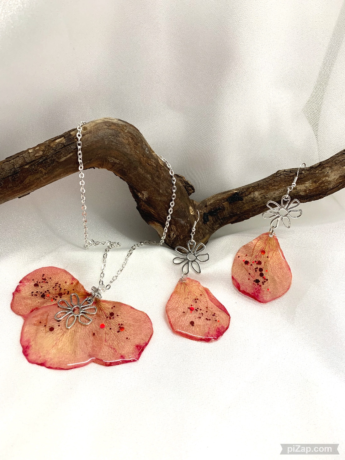 Set bijuterii cu flori naturale Trandafiri 00557 - bijuterii - seturi de bijuterii - Artynos.ro