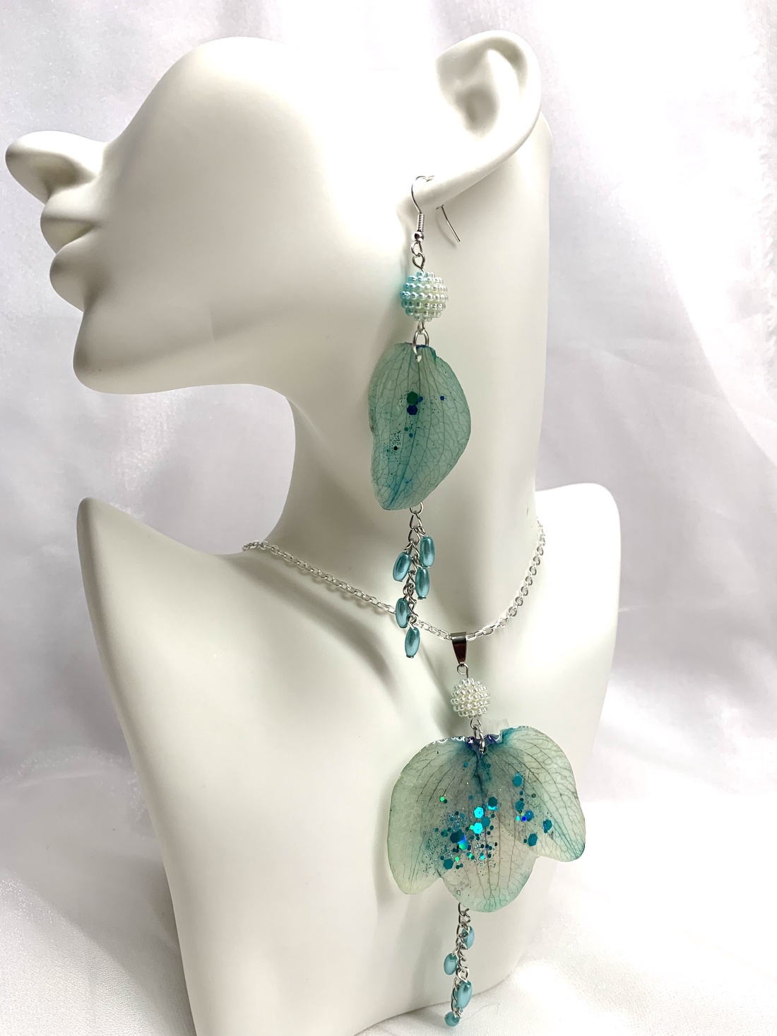 set bijuterii cu flori naturale Orhidee 00937 - bijuterii - seturi de bijuterii - Artynos.ro